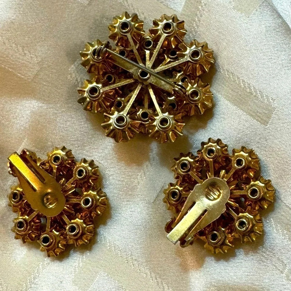 VTG | Rhinestone Clip Earrings & Brooch - Picture 7 of 7